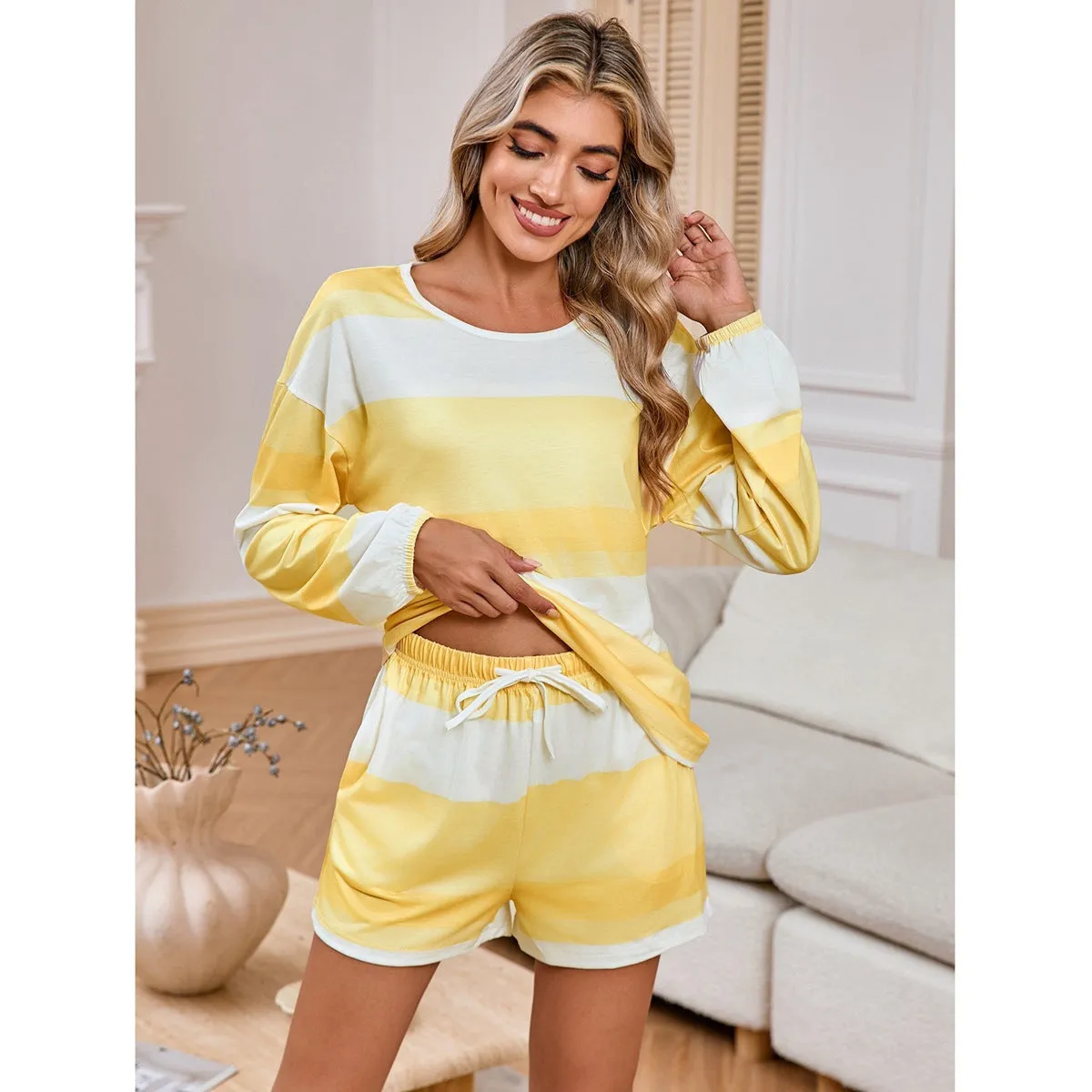 Catherine  Langrmliges gestreiftes Oberteil mit Shorts fr Damen